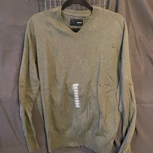 Hurley v-neck sweater size medium - new without tags